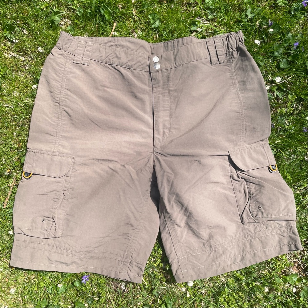 Field & Stream Ripstop Nylon Quick Dry Tan Khaki Cargo Shorts Lightweight